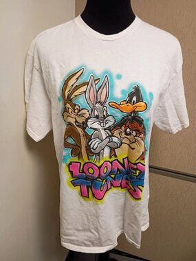VTG Looney Tunes Graphic T-Shirt Sz L Spray Air Brush Bugs Tazz Wile